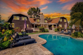 Chateau Syrah by AvantStay Picturesque Estate w Pool Hot Tub Pool Table Table Tennis New Pickleball Court Basketball hoop